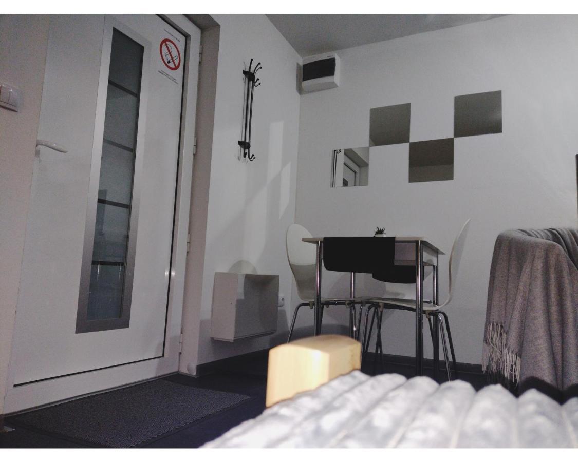 Apartmani Domo Sd Smederevo Bagian luar foto