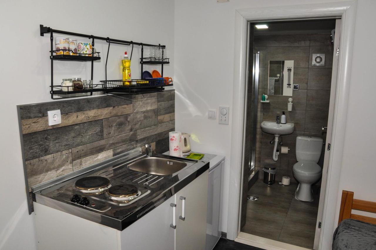 Apartmani Domo Sd Smederevo Ruang foto